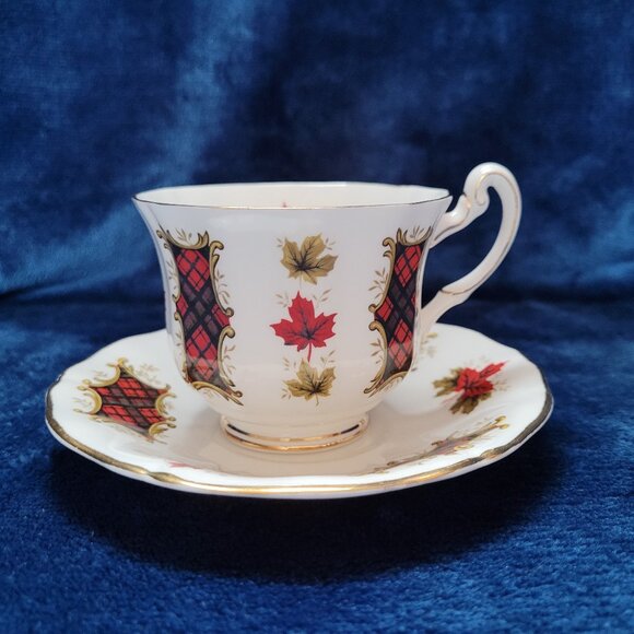 Vintage Tea Cup & Saucer Set - Picture 1 of 7